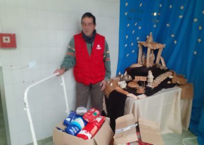 Entrega de alimentos a Cottolengo del Padre Alegre de Algete