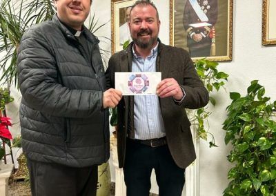 Entrega donativo del Acuartelamiento Capitán Sevillano