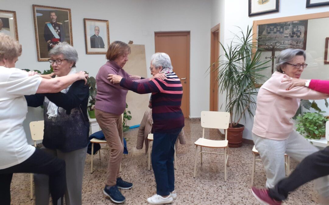 CPC Santa María de la Dehesa: actividades del programa de mayores, gimnasia